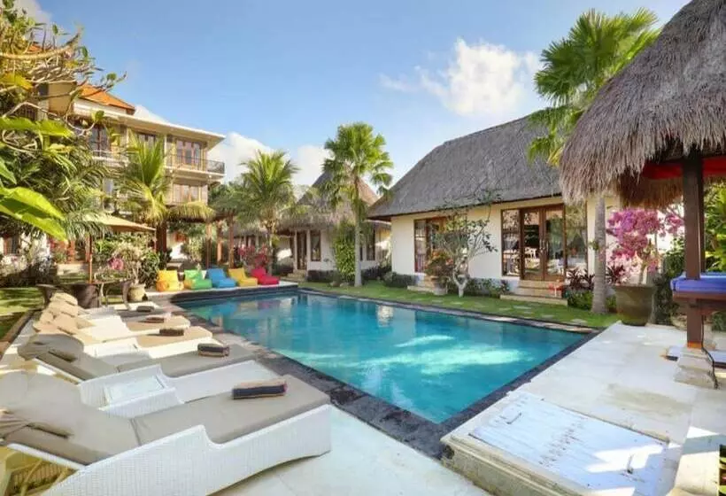 Hotelli Kandahill Bali