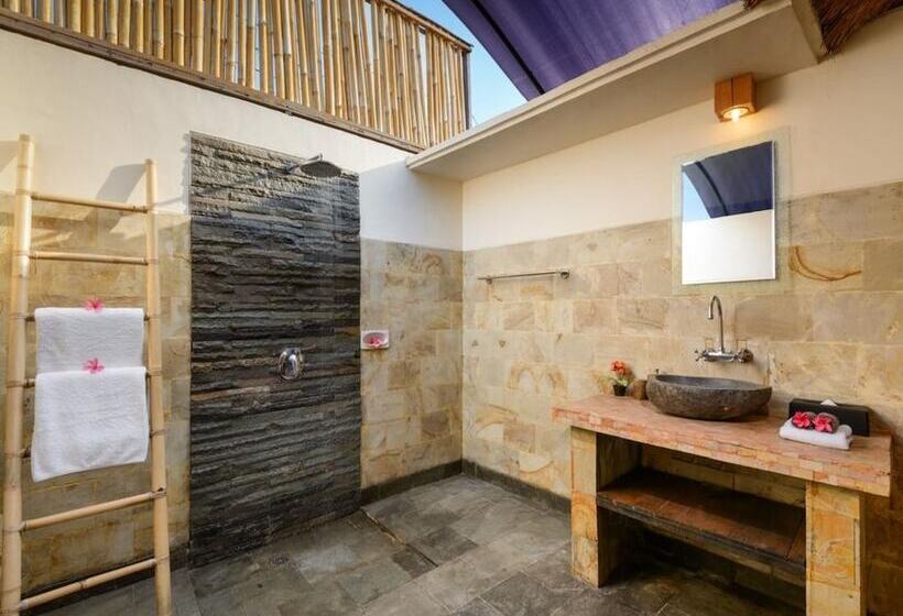 בית מלון כפרי Kandahill Bali