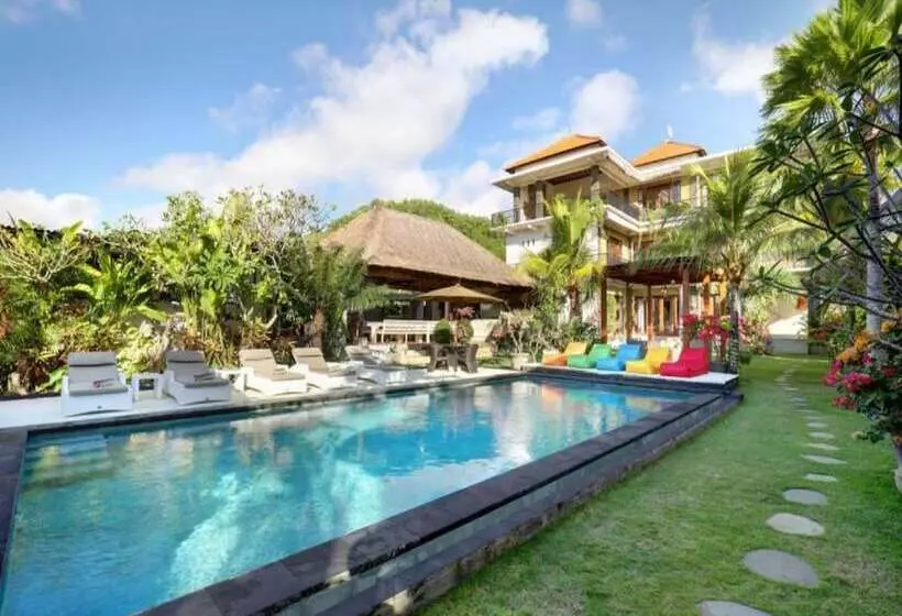 Hotelli Kandahill Bali