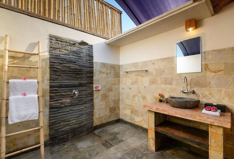 בית מלון כפרי Kandahill Bali