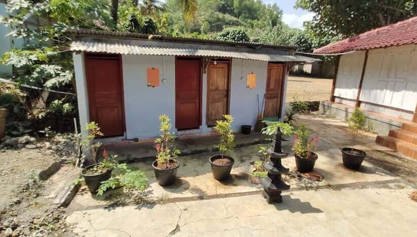 Szálloda Limasan Mbah Darmo