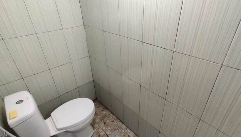 Szálloda Limasan Mbah Darmo