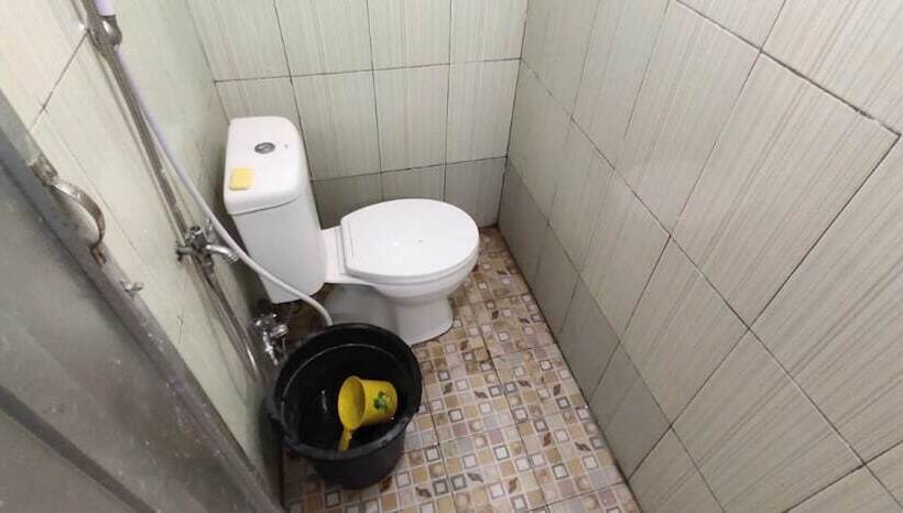 Szálloda Limasan Mbah Darmo