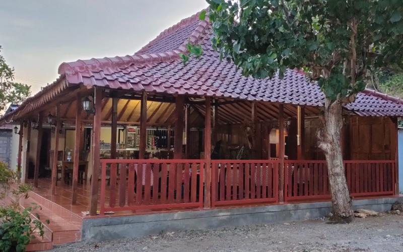 Szálloda Limasan Mbah Darmo