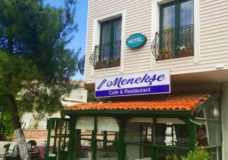 ホテル Menekse