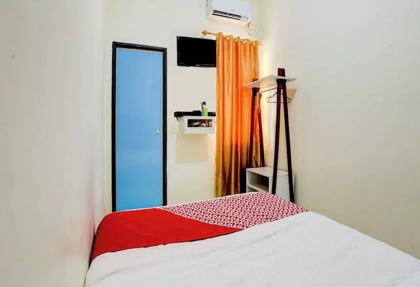 ホテル Oyo 90190 Asha Kost Syariah