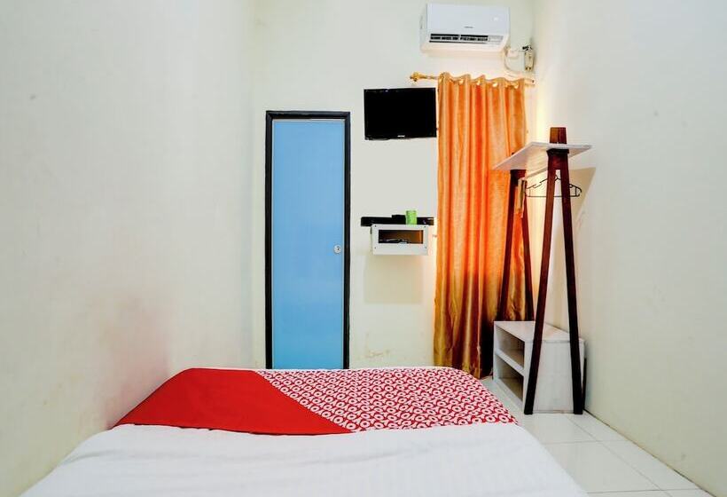 فندق Oyo 90190 Asha Kost Syariah