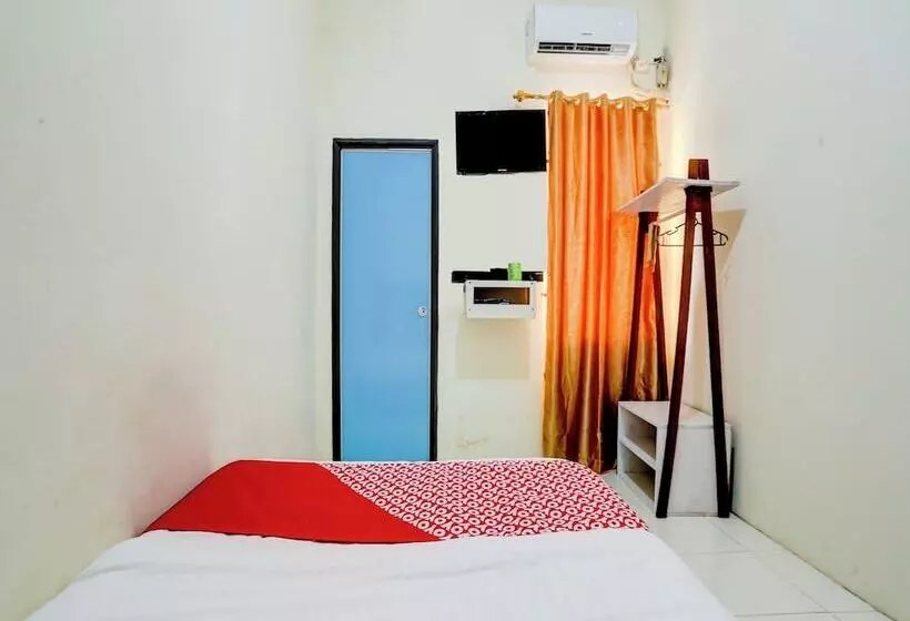 ホテル Oyo 90190 Asha Kost Syariah