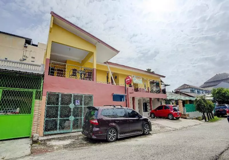 ホテル Oyo 90190 Asha Kost Syariah