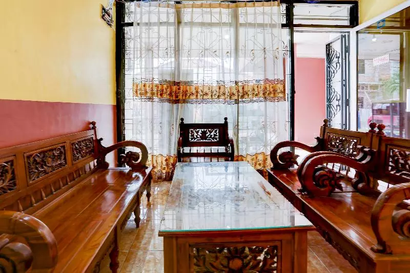 ホテル Oyo 90190 Asha Kost Syariah