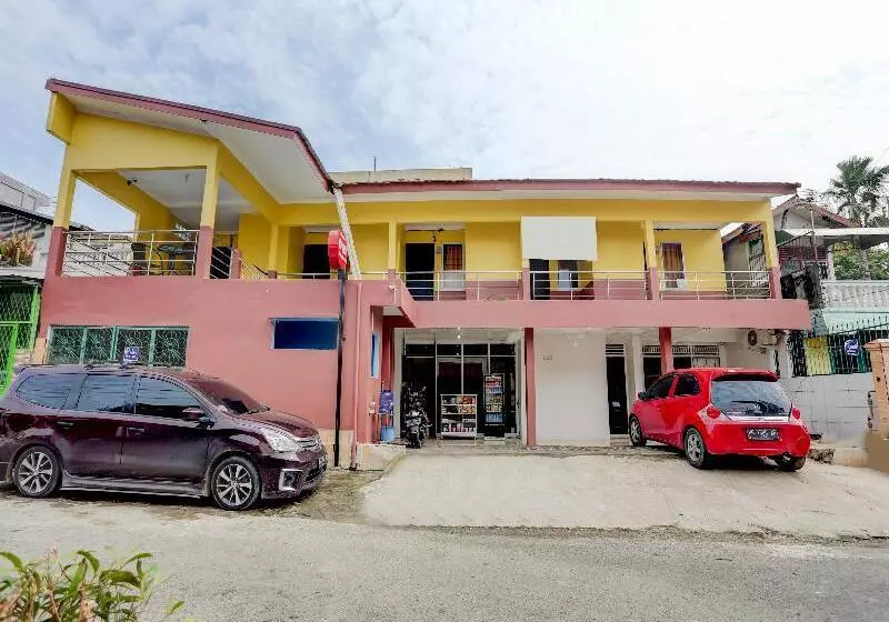 ホテル Oyo 90190 Asha Kost Syariah