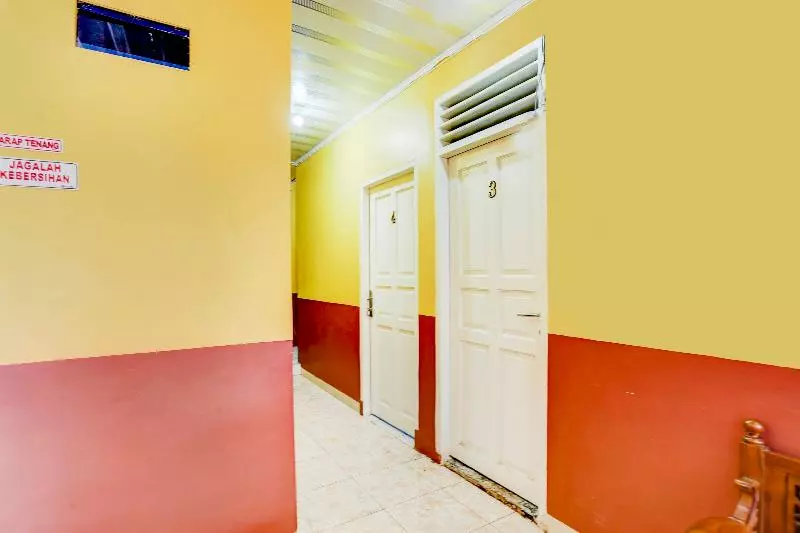 ホテル Oyo 90190 Asha Kost Syariah