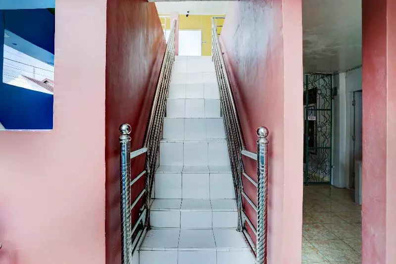 ホテル Oyo 90190 Asha Kost Syariah