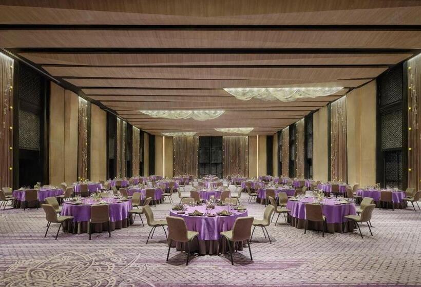 فندق Renaissance Bali Nusa Dua Resort