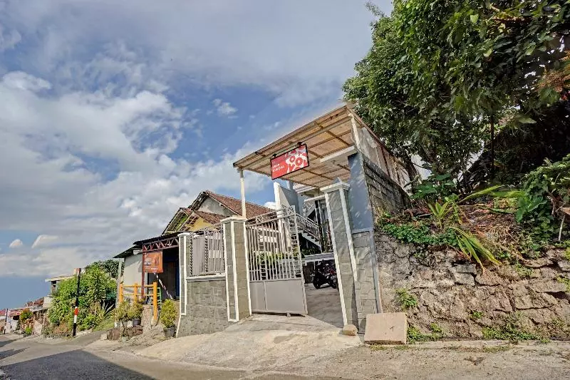 Hotelli Villa Dua Dua By Oyo Rooms