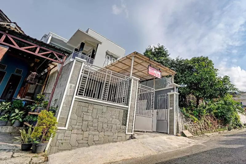 Hotelli Villa Dua Dua By Oyo Rooms