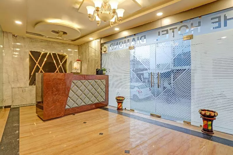 Oyo Townhouse 76100 Hotel Diamond