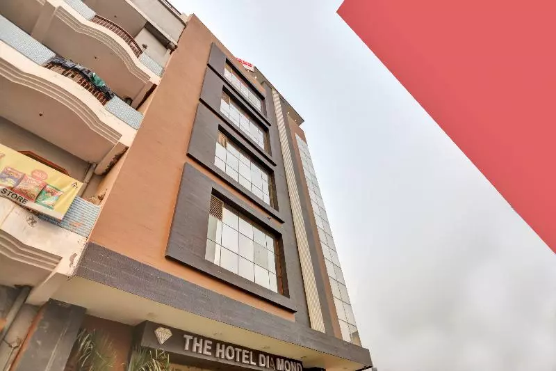 Oyo Townhouse 76100 Hotel Diamond