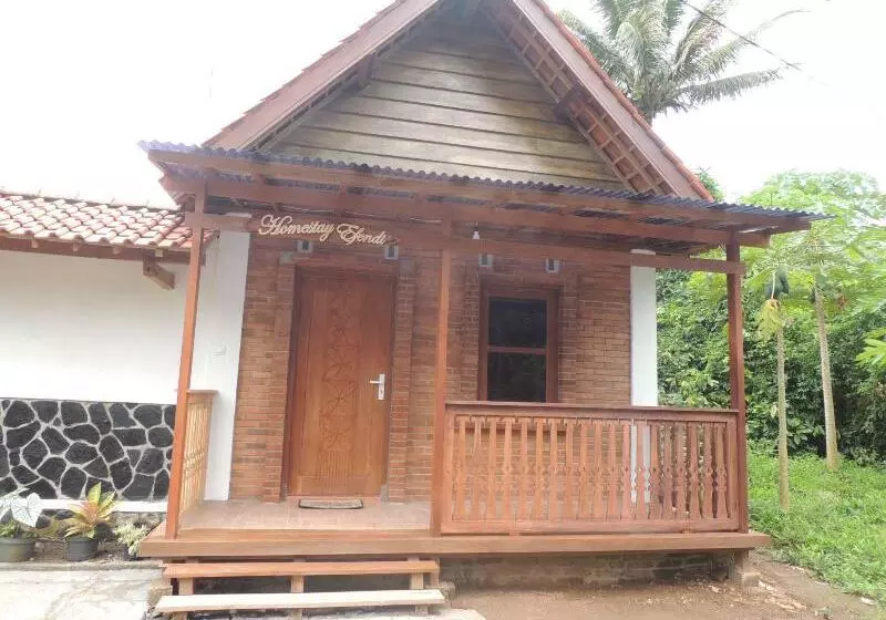 Majatalo Homestay Effendi Borobudur Syariah By Ndalem Beong