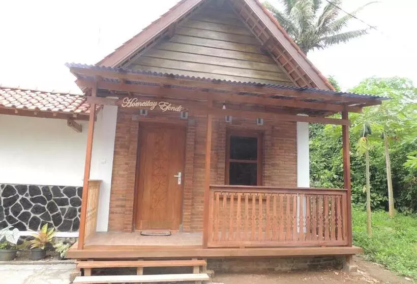 Majatalo Homestay Effendi Borobudur Syariah By Ndalem Beong