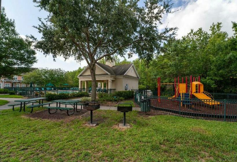 Perfect For Family, Wake Up Next To The Pool!