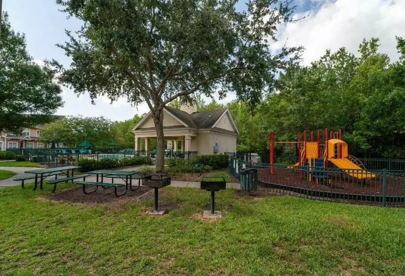 Perfect For Family, Wake Up Next To The Pool!