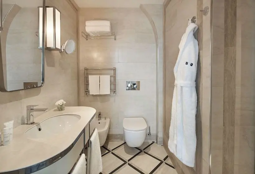 Trastevere Roma | UNA Esperienze | Preferred Hotels and Resorts