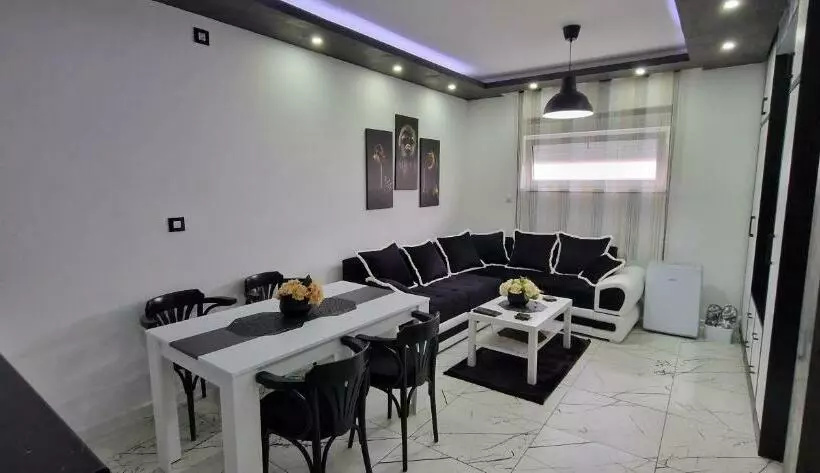 Apartmani I Sobe Gromilovic