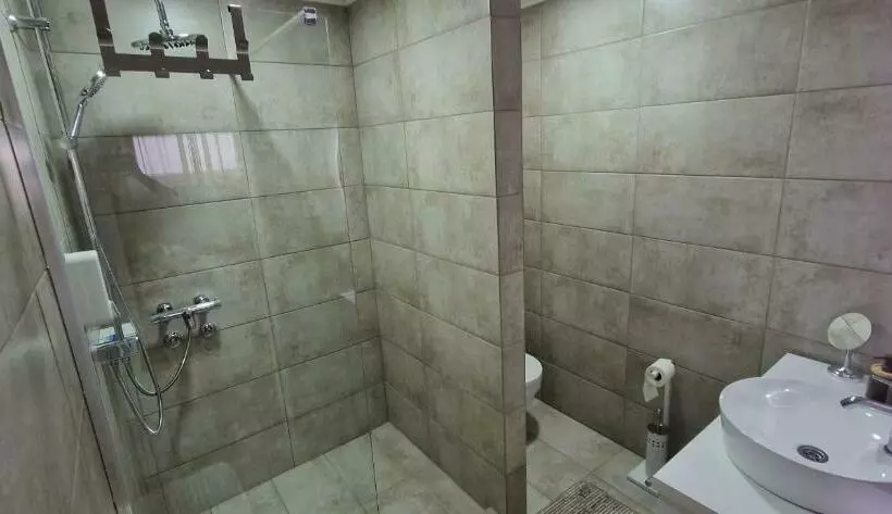 Apartmani I Sobe Gromilovic