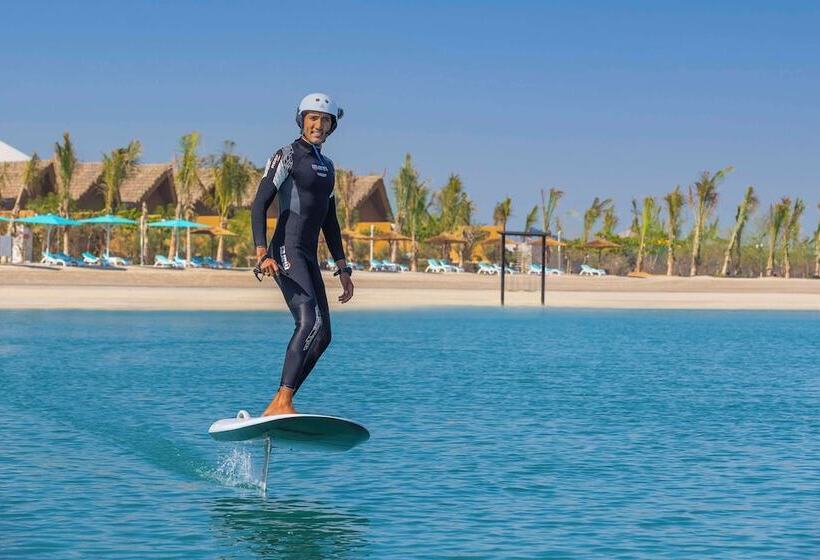 酒店 Anantara World Islands Dubai Resort