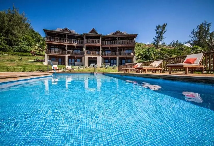 هتل Santosha Barbados