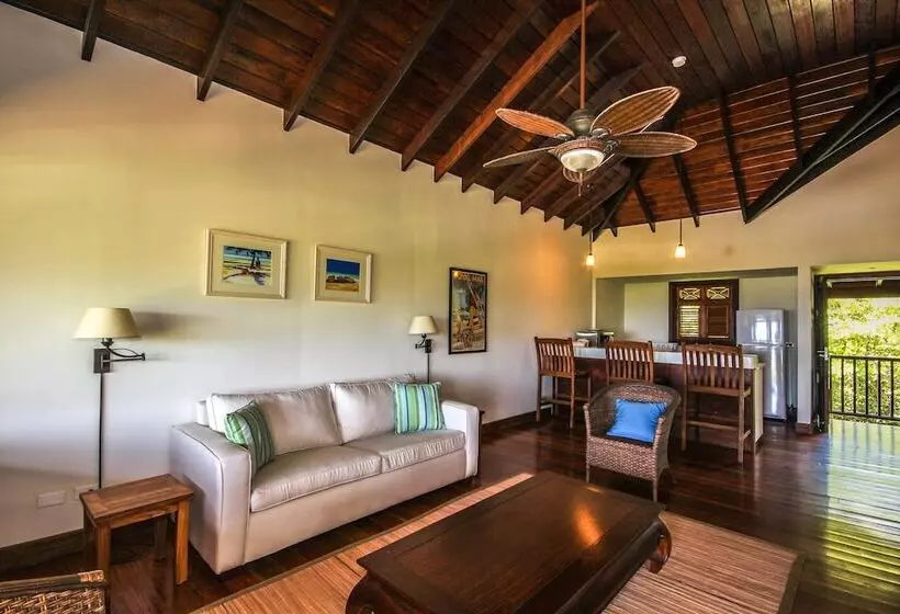 هتل Santosha Barbados