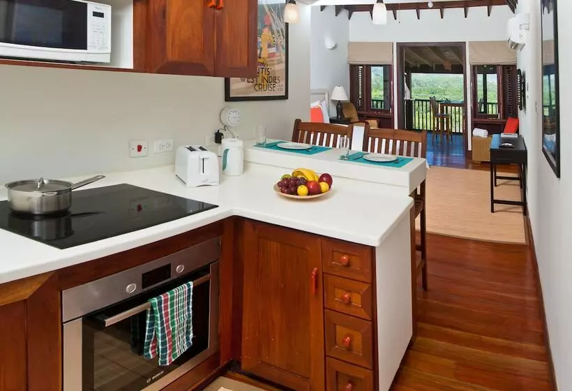 هتل Santosha Barbados