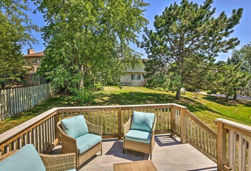 Modern Boho Gem Yard And 10 Mi To Baxter Arena