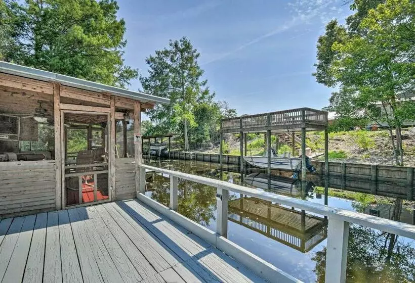 Peaceful Satsuma Escape With Dunns Creek Access