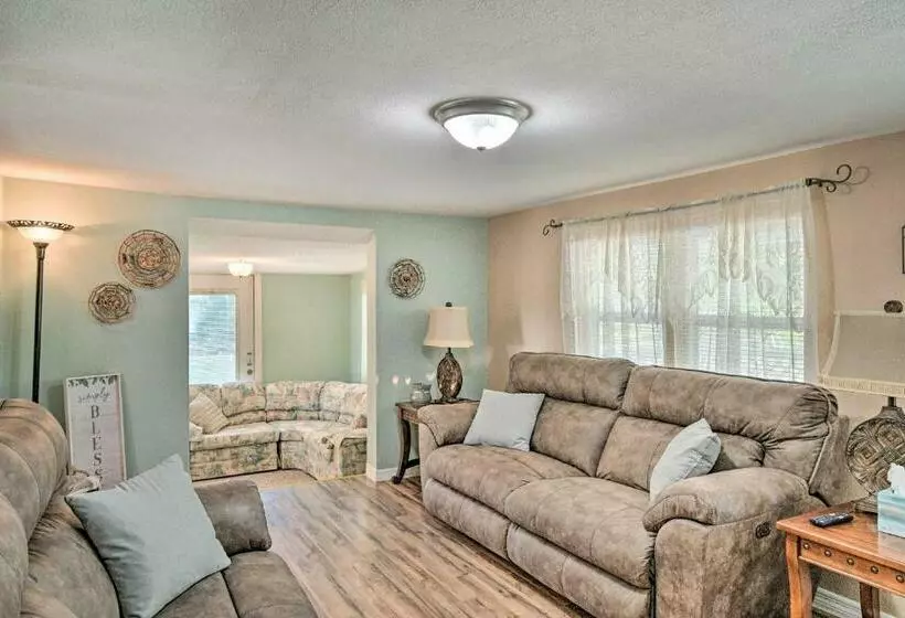 Peaceful Satsuma Escape With Dunns Creek Access