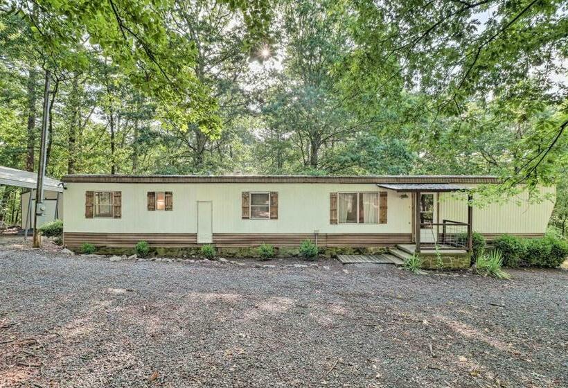 Edgemont Home With Deck About 9 Mi To Greers Ferry Lake!