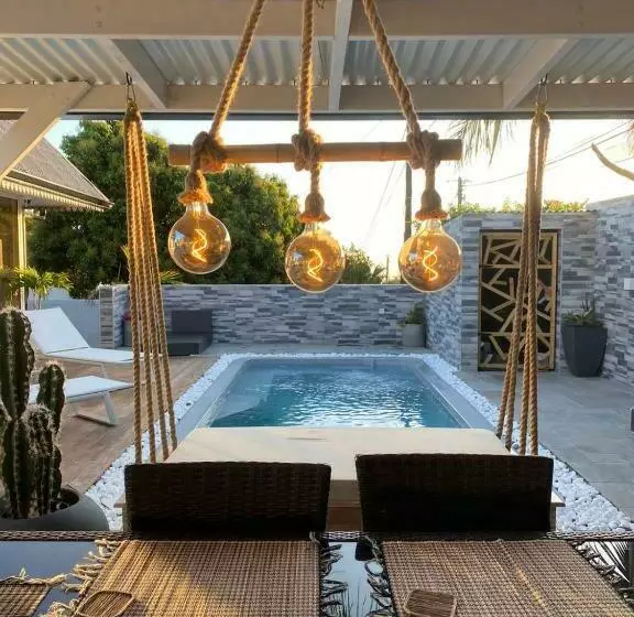 Villa Blue Tampon974