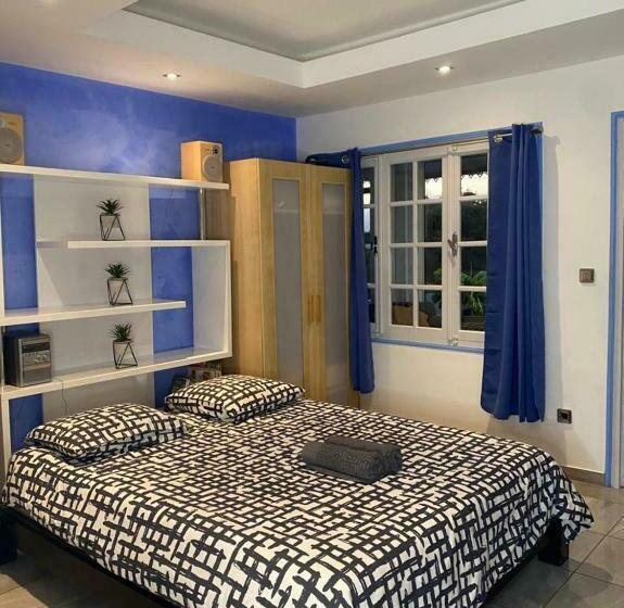 Villa Blue Tampon974