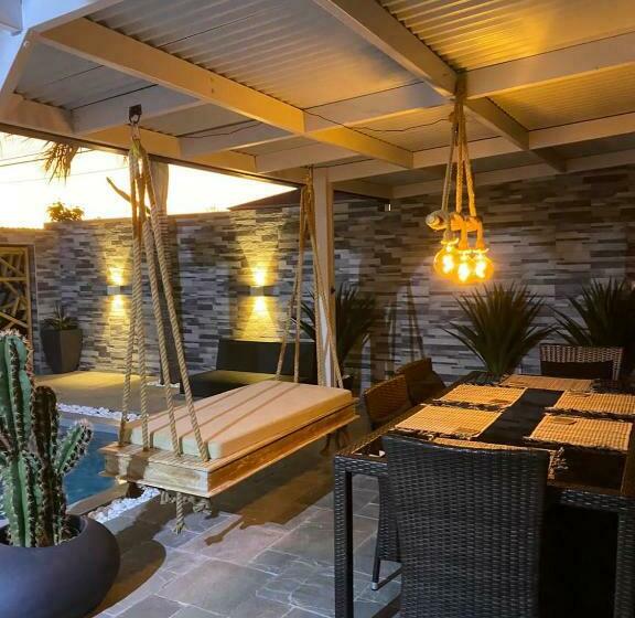 Villa Blue Tampon974