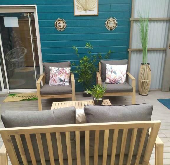 Villa Blue Tampon974