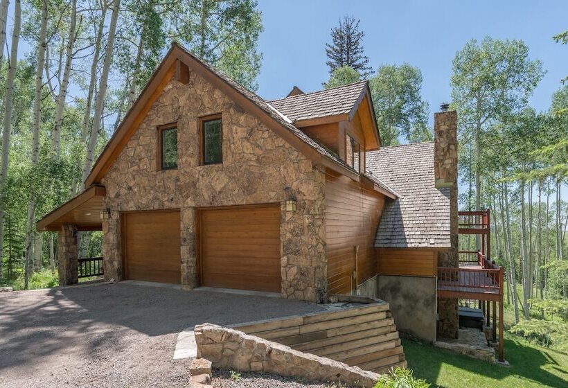 Wapiti Mountain Escape By Avantstay Commanding Views Incredible Home W Hot Tub