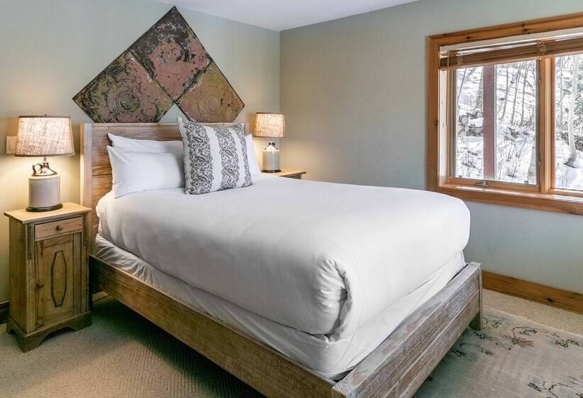 Wapiti Mountain Escape By Avantstay Commanding Views Incredible Home W Hot Tub