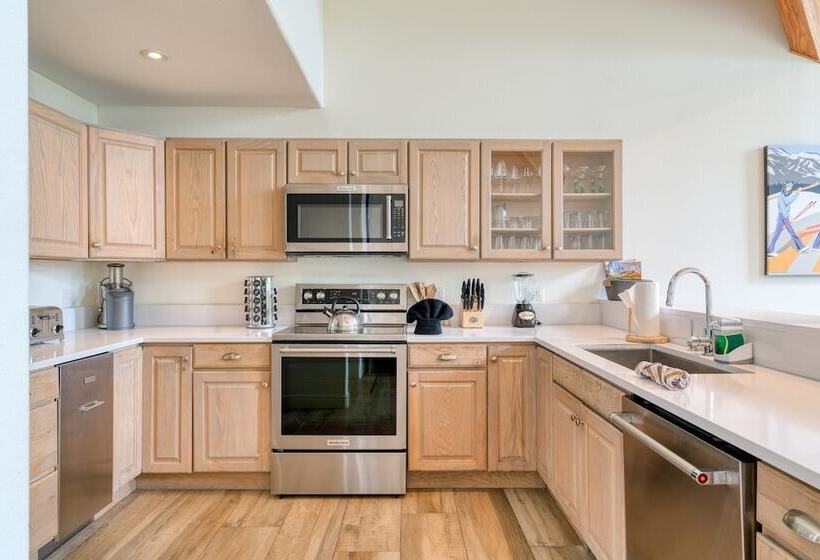 Emerald Elk At Village Creek By Avantstay Close To Slopes Village W Views