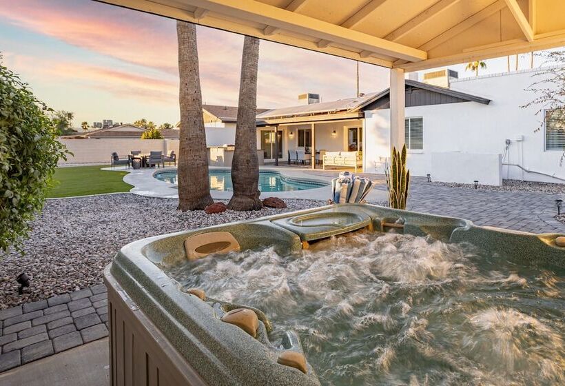 Grayhawk By Avantstay Modern Home W Pool Hot Tub Bocce Fire Pit Pool Table Putting Green
