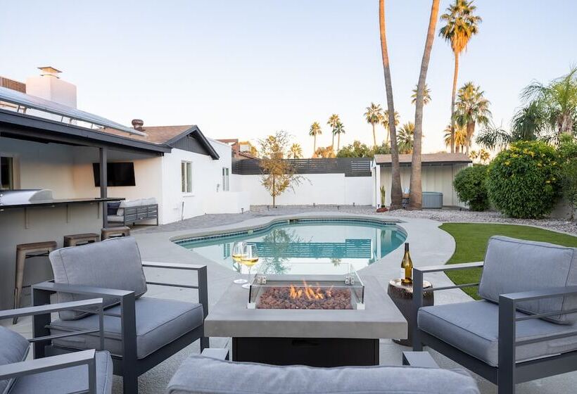 Grayhawk By Avantstay Modern Home W Pool Hot Tub Bocce Fire Pit Pool Table Putting Green