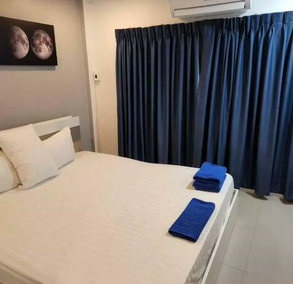 ホテル Galaxy Suites