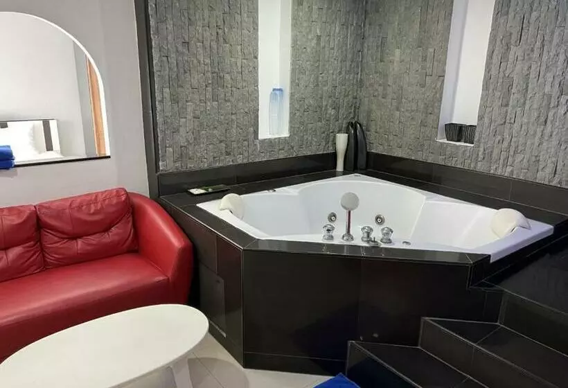 ホテル Galaxy Suites