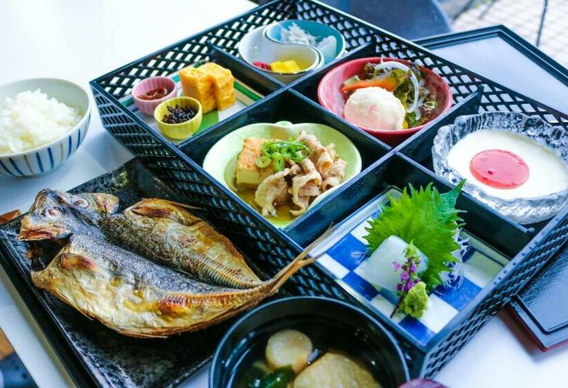 فندق Isola Izukogen