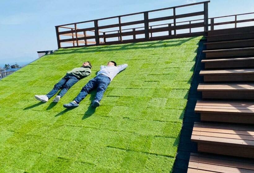 فندق Isola Izukogen